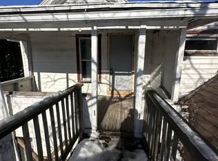 1413 1/2 Linden Ave, Janesville, WI 53548