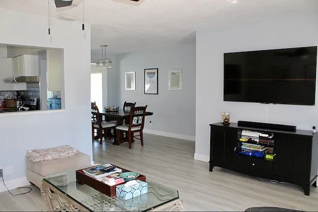 3 bed, 1793 sqft, $3,500 — Photo 4