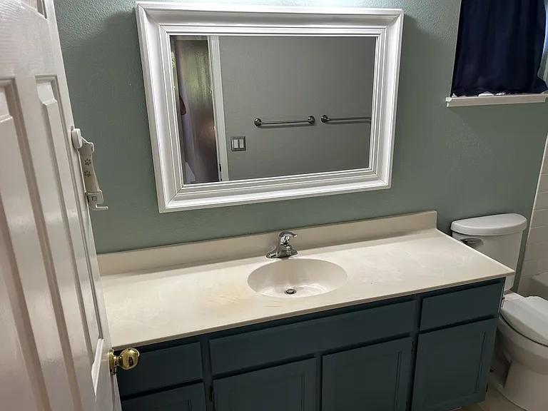 1911 Alpine Ct — Photo 20