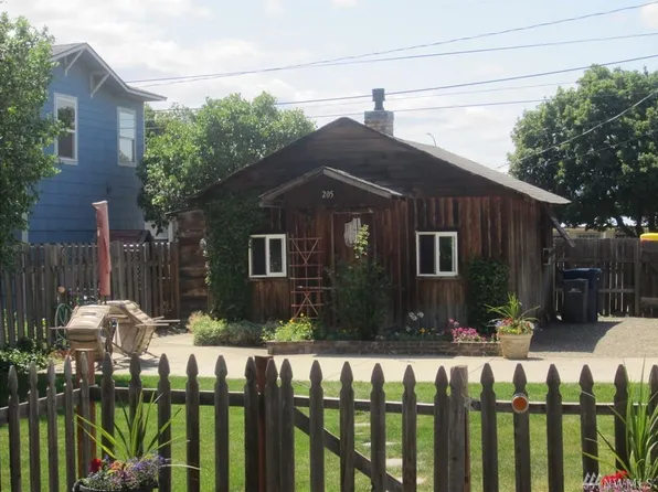 205 S Pearl St, Ellensburg, WA 98926