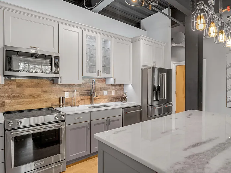 350 E Short St #209 — Photo 15