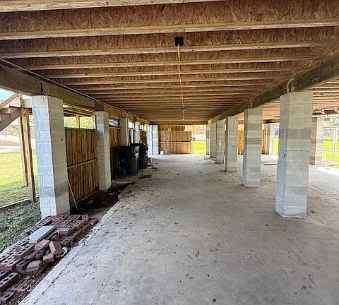 5th image of 721 N Walter Dr