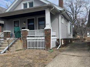 1724 S Spring St, Springfield, IL 62704