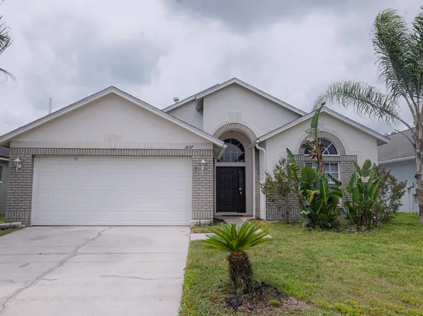 1637 Maximilian Dr, Zephyrhills, FL 33543