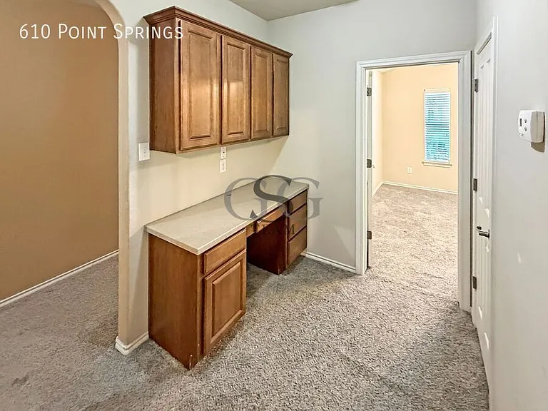 610 Point Spgs — Photo 6