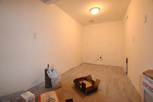 Rented by City Stop Realty | media 16