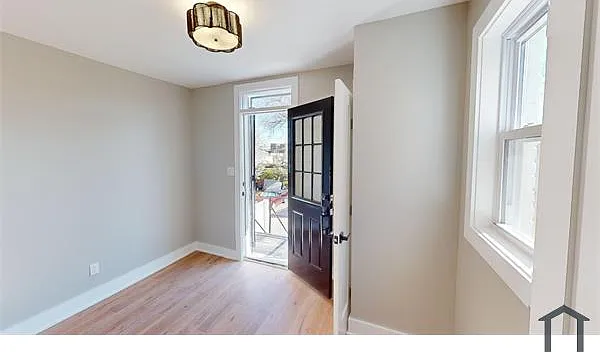 1825 Providence St NE — Photo 6