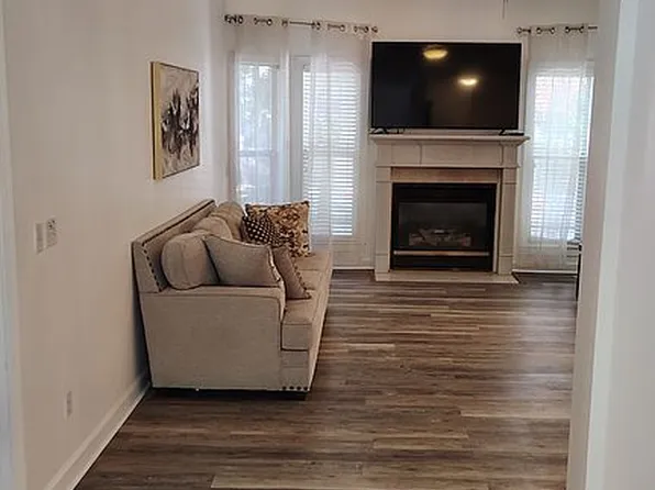 102 Morning Glory Ln, Dothan, AL 36305