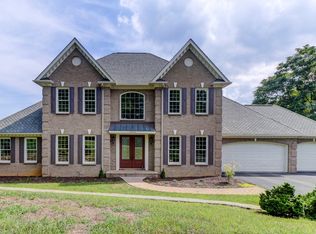 5064 Fox Ridge Rd, Roanoke, VA 24018