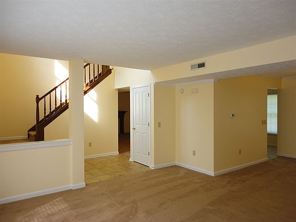 3rd image of 7939 Branch Creek Way