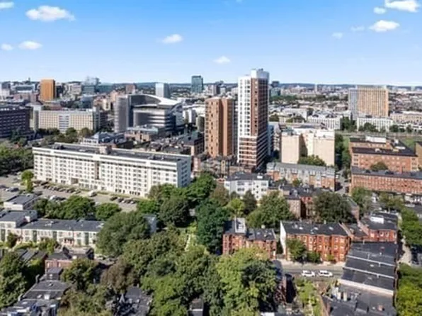 17 Warwick St, Roxbury, MA 02120