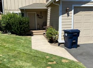 1657 NE Lotus Dr UNIT 01, Bend, OR 97701