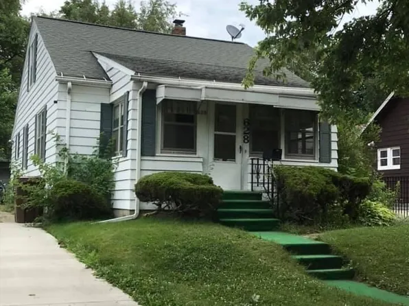 628 Saint Clair Ave, Jackson, MI 49202