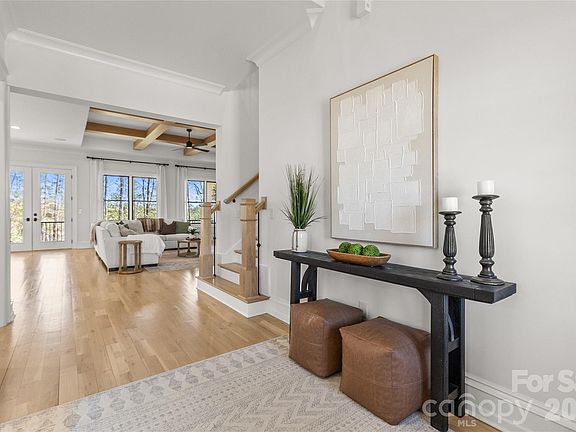 2nd image of 7056 Ridgeview Ln