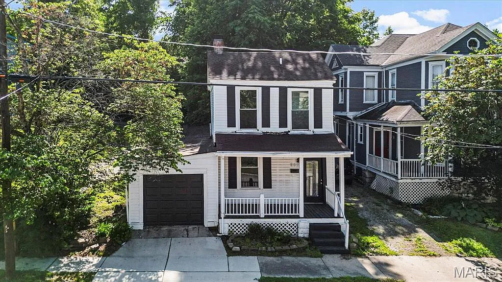 809 Alby St photo 1