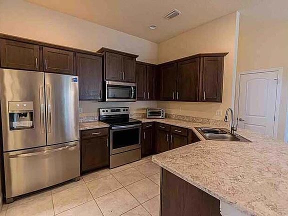 3rd image of 880 NE Whistling Duck Way