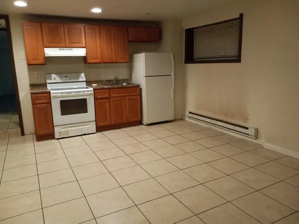 6038 E Wister St, Philadelphia, PA 19138