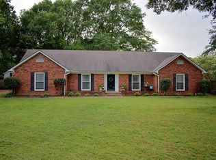 1055 Petersburg Cv, Collierville, TN 38017
