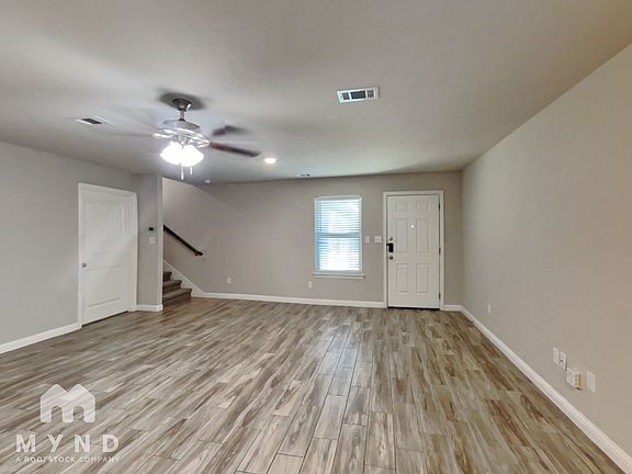 4th image of 782 Rolling Terrace Cir