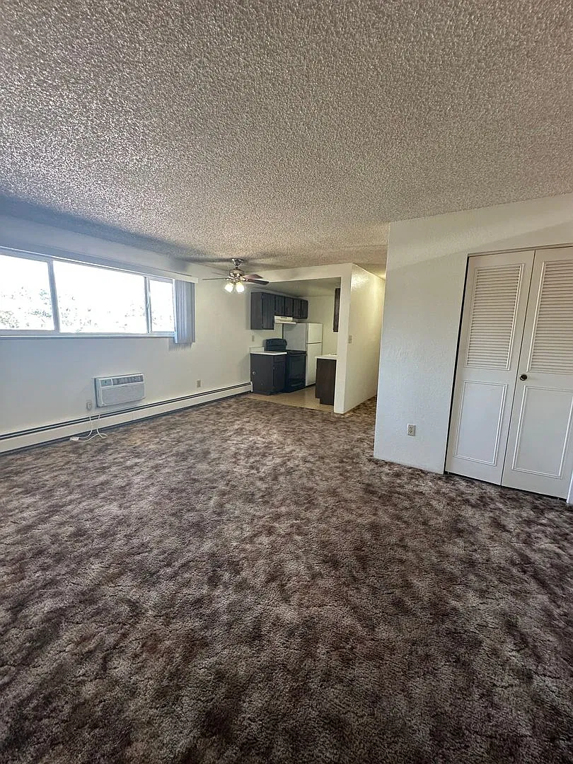 BR2215 — Photo 3