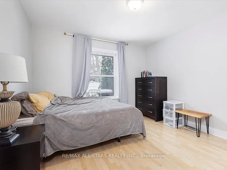 387 Ontario St #MAIN FLOOR — Photo 13