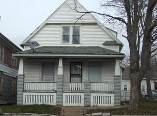 2926 W Locust St, Milwaukee, WI 53210