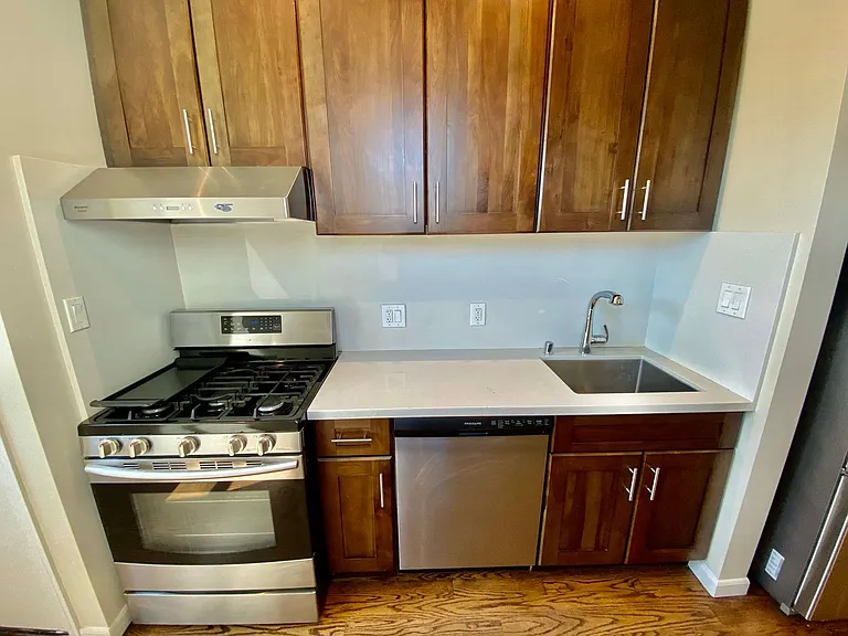 1755 Fulton St — Photo 13