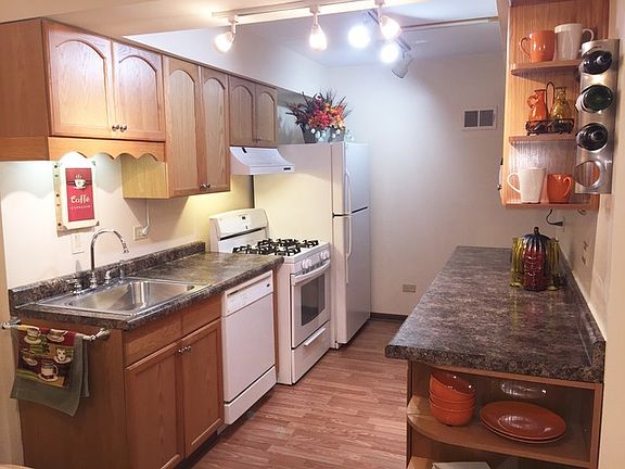 3rd image of 13426 W Circle Dr APT 303