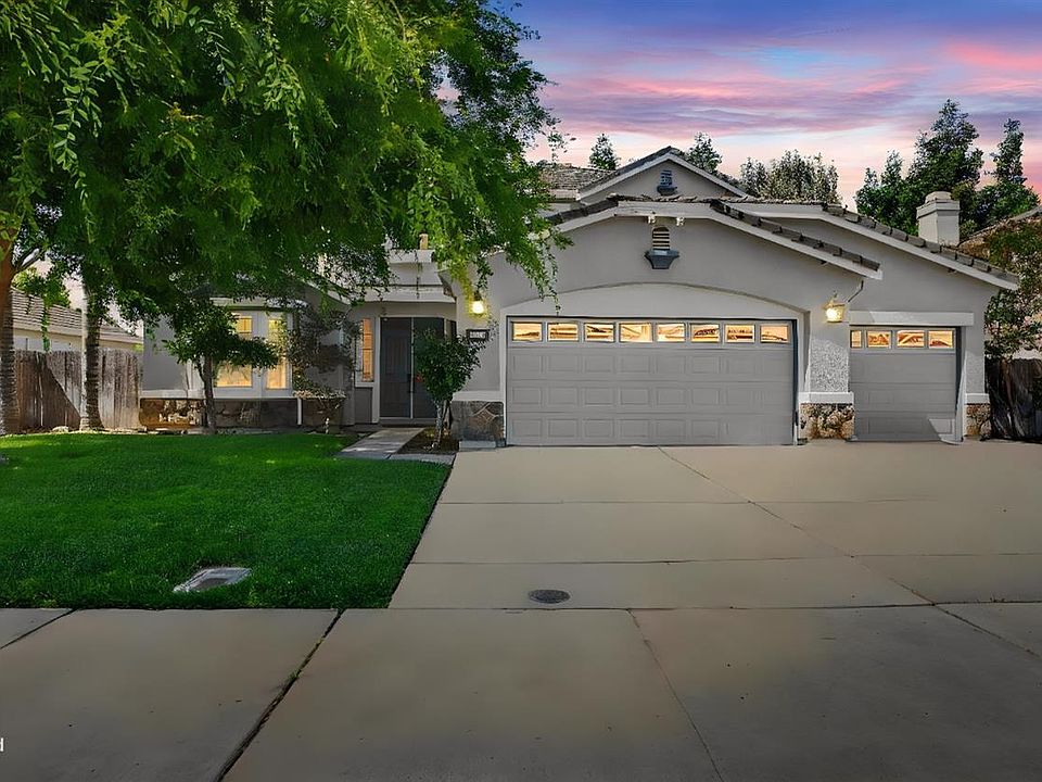 1st image of 379 John Kamps Way