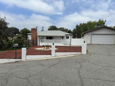 1104 Oak Dr, Vista, CA, 92084