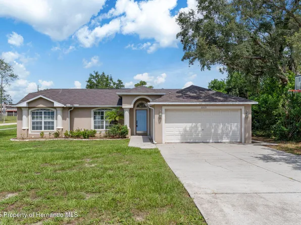 1315 Leeward Ave, Spring Hill, FL 34606