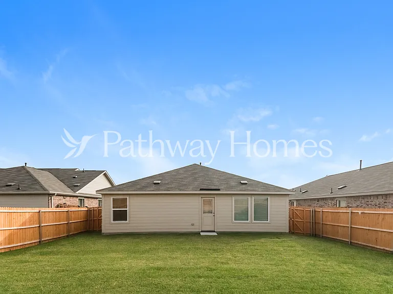 1535 Lanner Meadows Ln — Photo 14