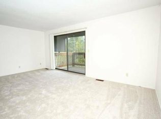 1506 Henry Ct, Flushing, MI 48433