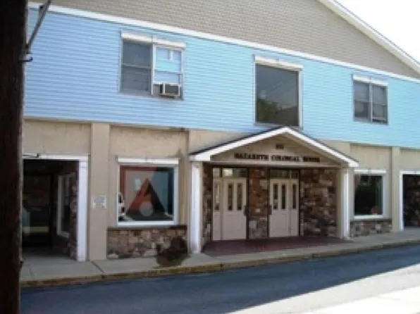 111 S Spruce St APT 205, Nazareth, PA 18064