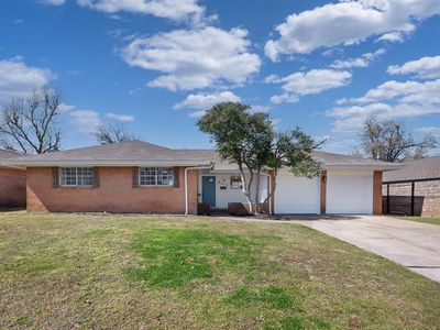 9517 Essex Ct, Oklahoma City, OK, 73120