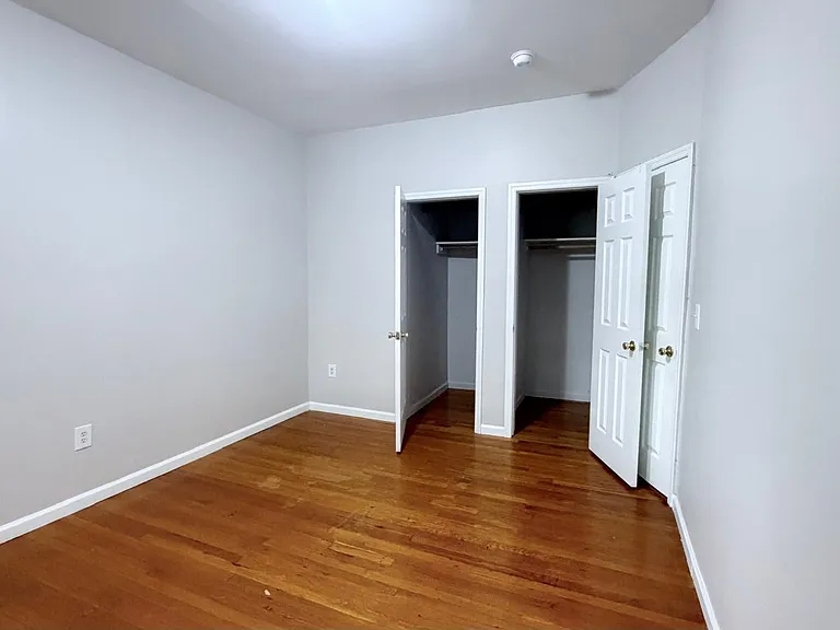 26 Kensington Ave #502 — Photo 2