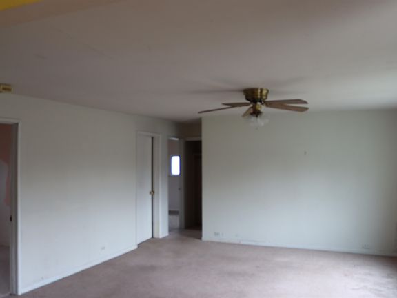 4th image of 210 NE Foster St