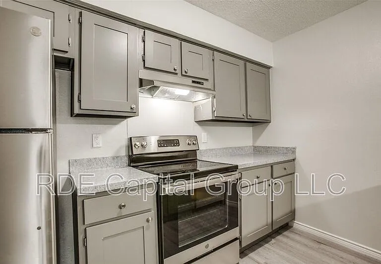 1935 Cranford Dr #104 — Photo 21