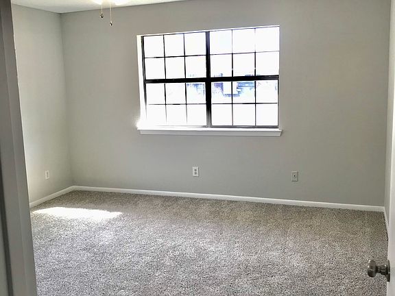3rd image of 1512 Aldrich Ave