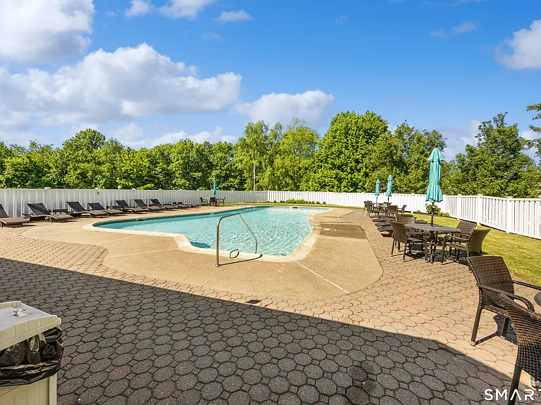 6 Cypress Ln #2 — Photo 33