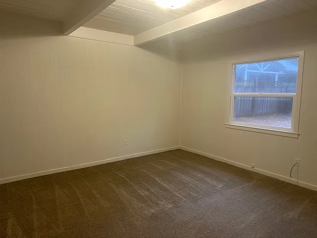 455 Maple Ave — Photo 7