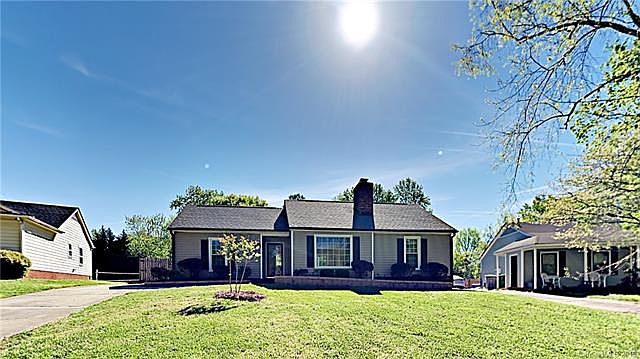 1st image of 7300 Walnut Wood Dr