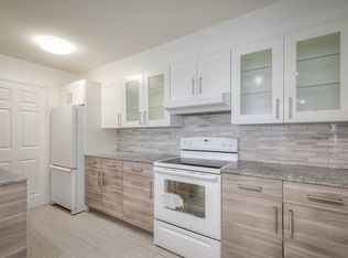 45 Carlton St #U1902, Toronto, ON M5B 2H9
