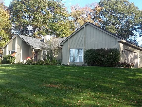 2nd image of 12301 Carriage Trail Dr
