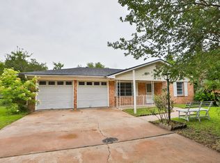 134 Memory Ln, Houston, TX 77037