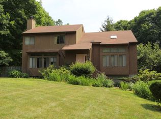 12 Apple Hill Dr, Cortlandt Manor, NY 10567