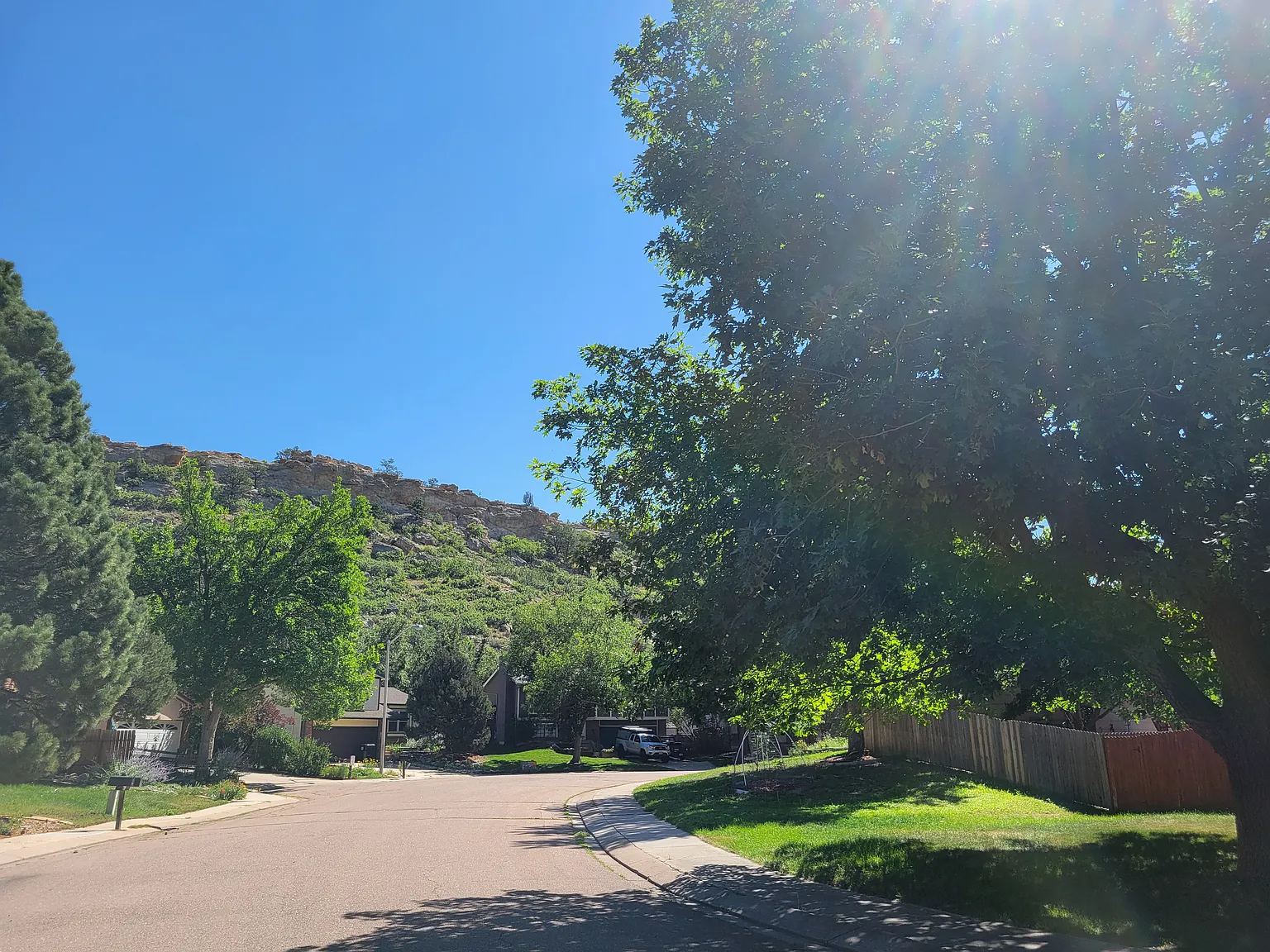 3 bed, 1.5 bath, 1681 sqft, $2,200 — Photo 2