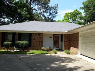 304 Pebble Brook Dr, Clinton, MS 39056