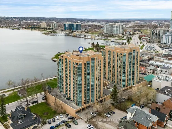 150 Dunlop St E #904, Barrie, ON L4M 6H1