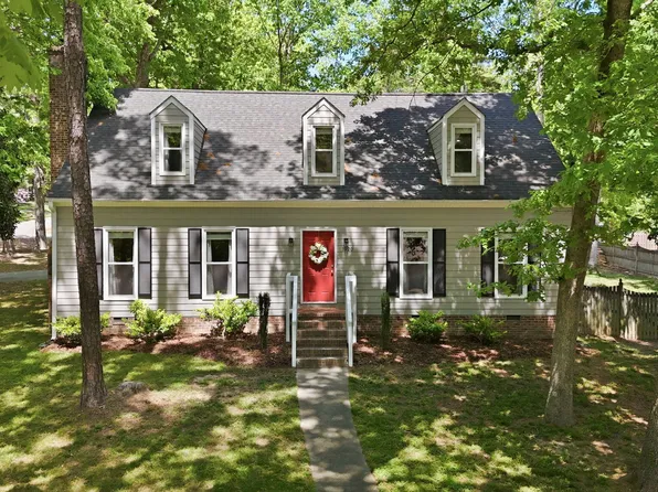 1920 Redding Ln, Durham, NC 27712
